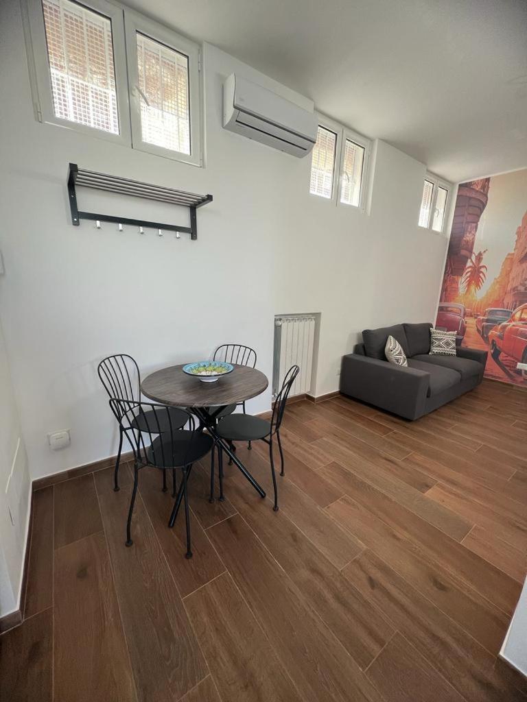 Havana House Apartment บารี ภายนอก รูปภาพ